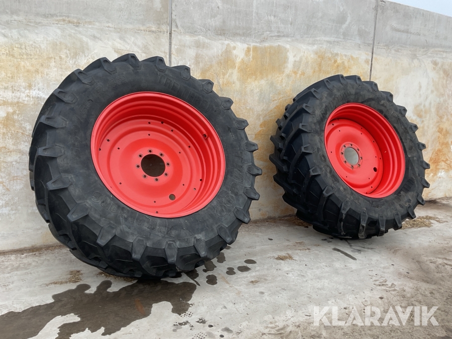 Traktordäck med fälg Trelleborg TM800 2st  650/65R42