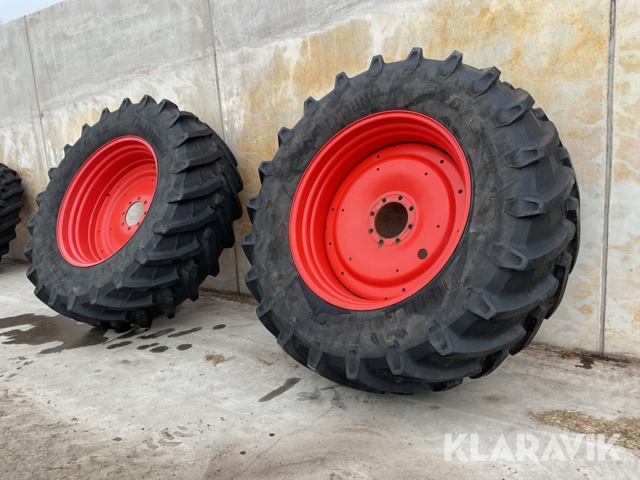 Traktordäck med fälg Trelleborg TM800 2st  650/65R42