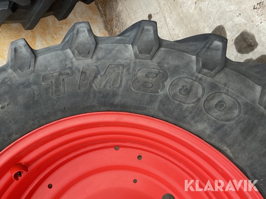 Traktordäck med fälg Trelleborg TM800 2st  650/65R42