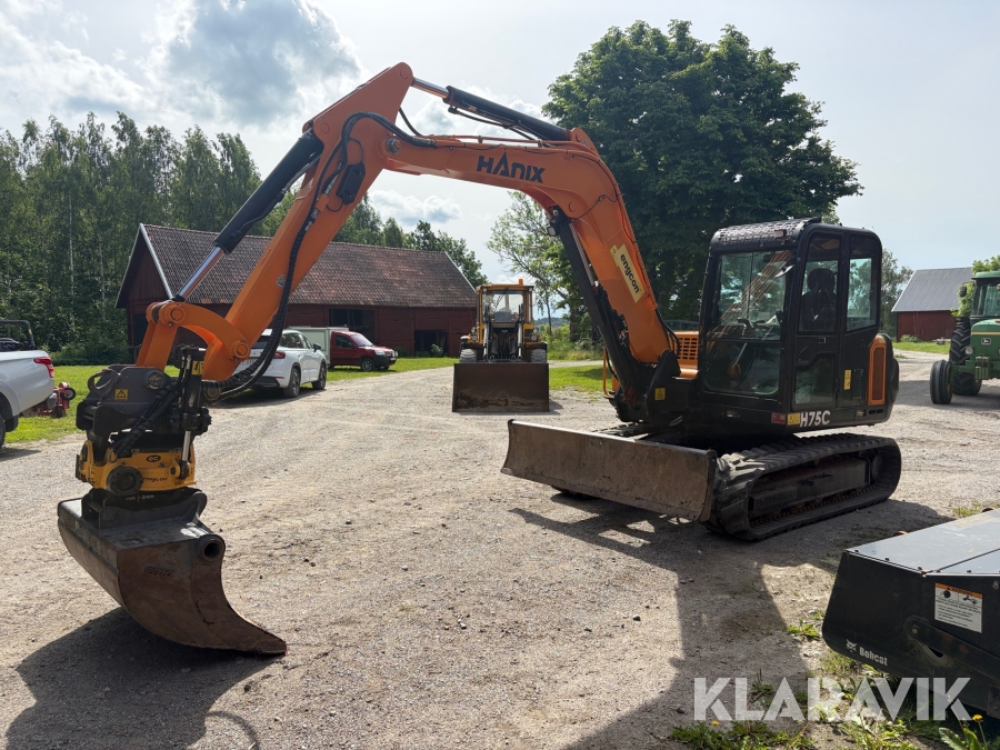 Grävmaskin Hanix H75C