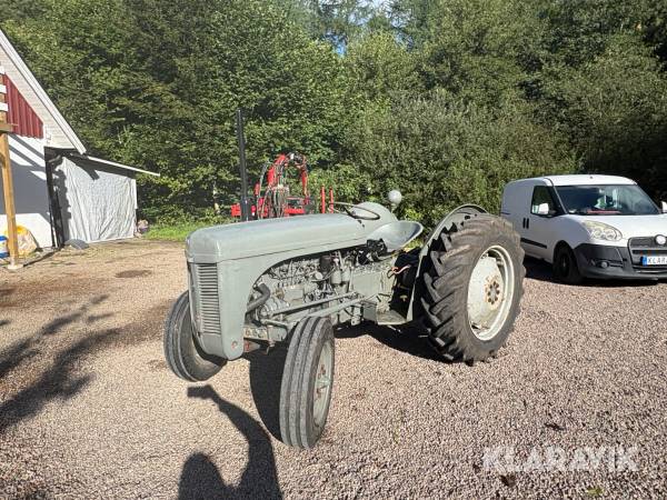 Veterantraktor Ferguson TEF 20 Grålle