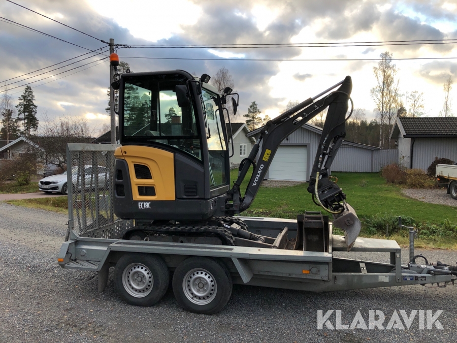Grävmaskin Volvo EC18C med trailer 