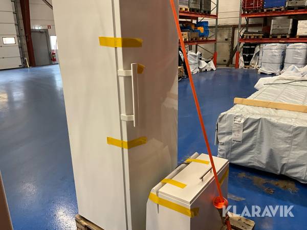 Kylskåp och fläkt med skåp Electrolux, whirlpool Okänd
