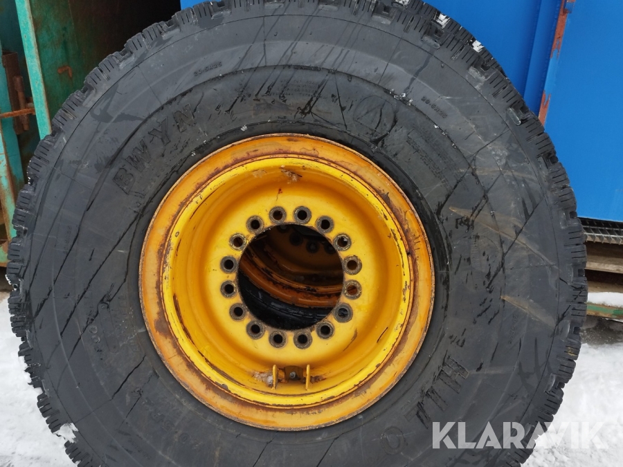 Vinterdäck på fälg 4 st Hilo BWYN saipade