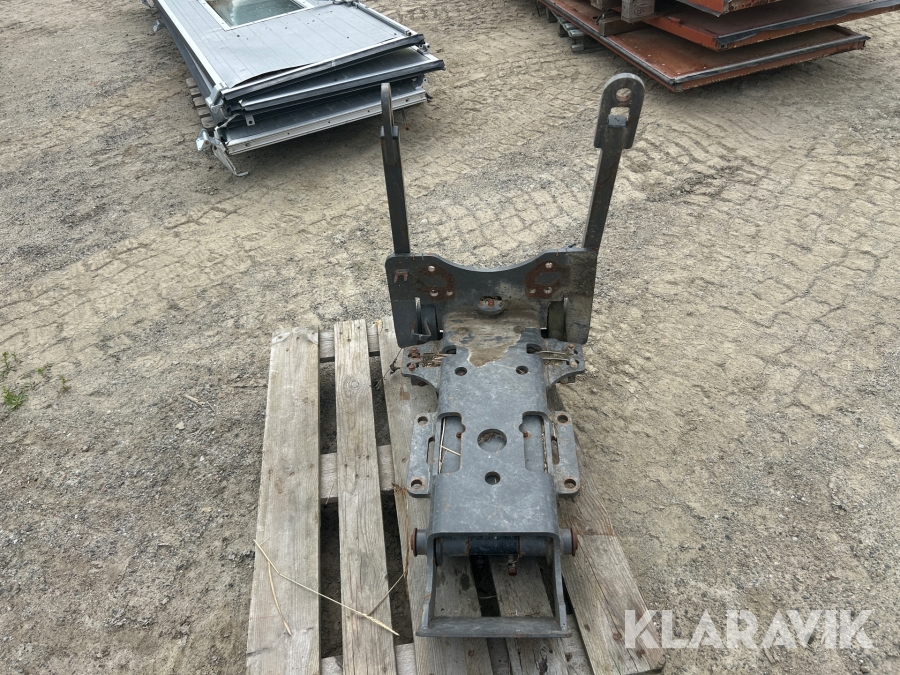 Hitch till Valtra MF Z1215