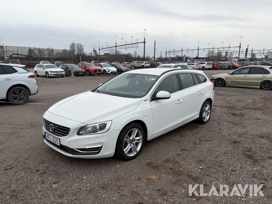 Volvo V60 D5 AWD Plug-in hybrid.