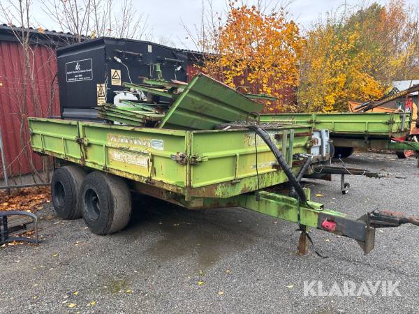 Hydraulisk tippvagn Bredöls Cabro 8 t med asfaltscontainer