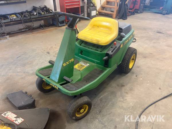 Gräsklippare John Deere SX75