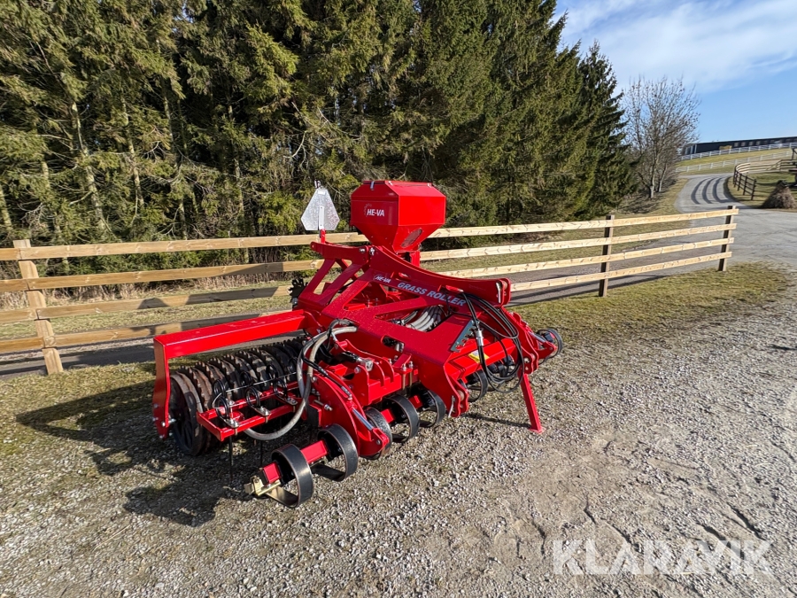 Gräsvält HE-VA Grass roller 300