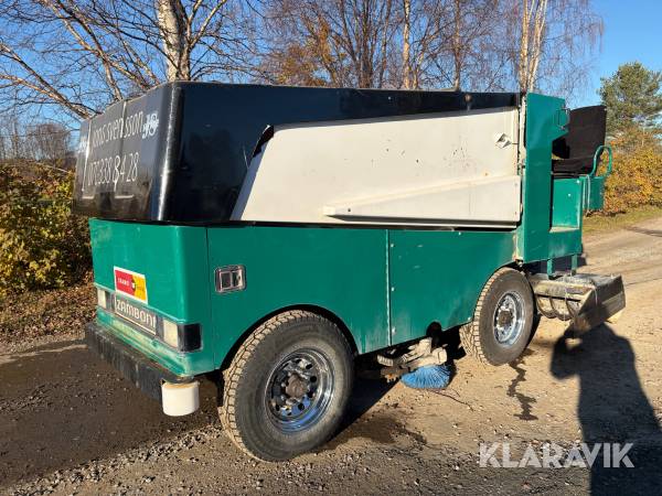Ismaskin Zamboni 552 electric med reservdelsmaskin