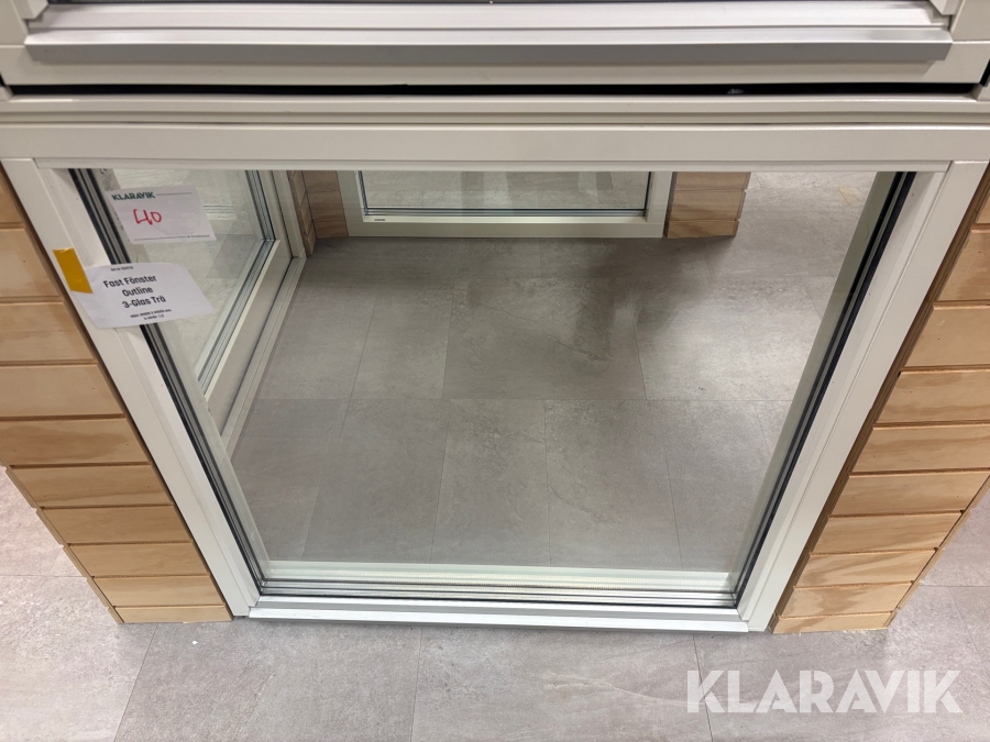 Fast fönster Outline 3-glas trä