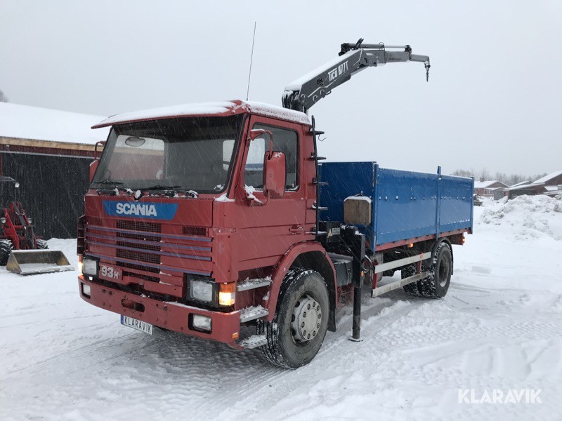 Lastbil med kran Scania P93 4X2