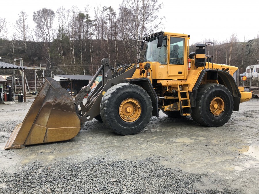 Hjullastare med skopa Volvo L180E