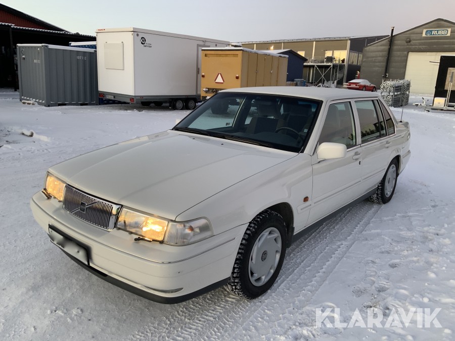Volvo 960 E 2,5-PKT