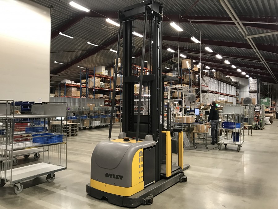 Höglyftande Plocktruck / Truck