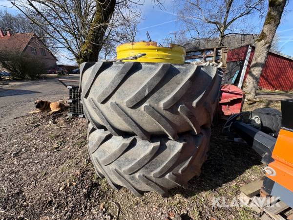 Dubbelmontage Michelin XM28 710/70R38 2st