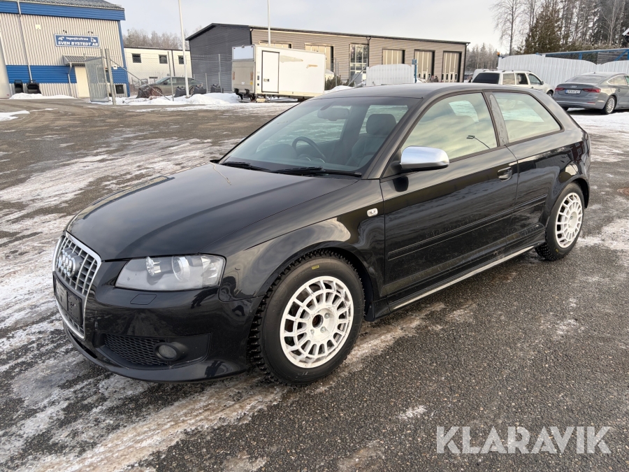Isbil Audi S3 2.0 TFSI Quattro Manuell 265 hk högerstyrd