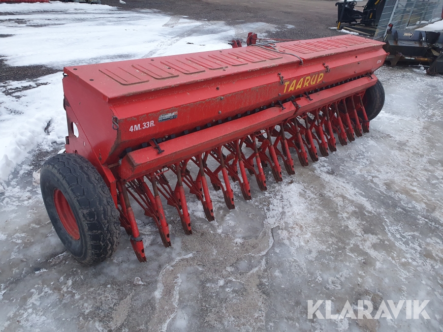 Såmaskin Taarup STA 4 meter 33R