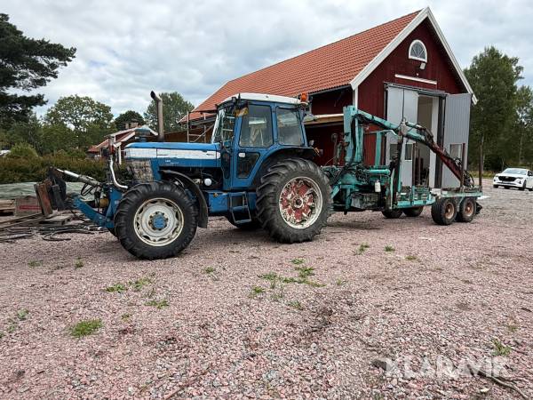 Traktor + skogsvagn med diverse redskap Ford TW15
