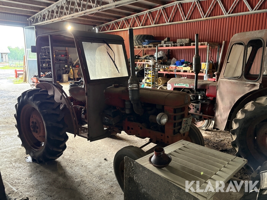 Traktor Volvo BM 425