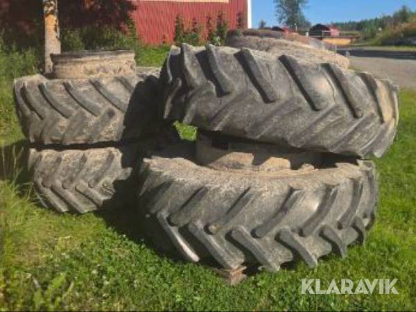Dubbelmontage 540/65R28 / 20.8R38 fram och bak
