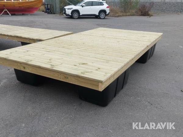 Brygga (T- brygga) med landgång