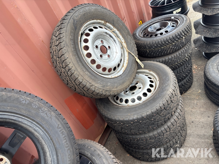 Personbilsdäck Nokian Hakkapeliitta C3 215/65 R16 C - 4st
