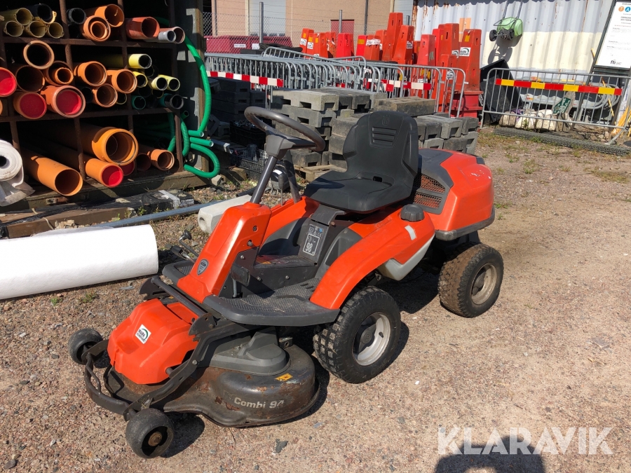 Åkgräsklippare Husqvarna Rider R 214TC