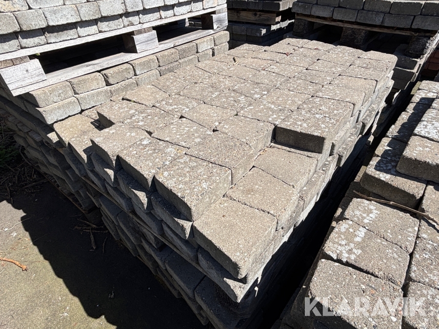 Marksten Betongfabriken RBR Bohus tumlad flex stor grå 140x140x105x50