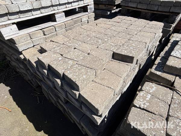 Marksten Betongfabriken RBR Bohus tumlad flex stor grå 140x140x105x50