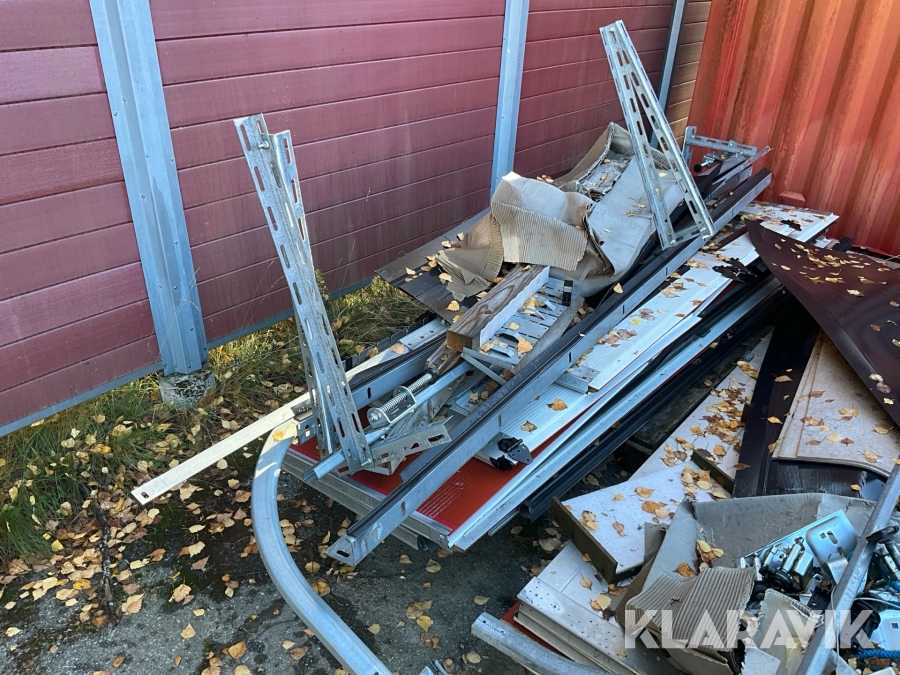 Takskjutport med dörr Crawford 3000x3000mm