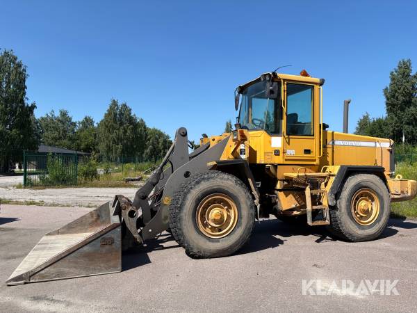 Hjullastare Volvo L90 D med redskap