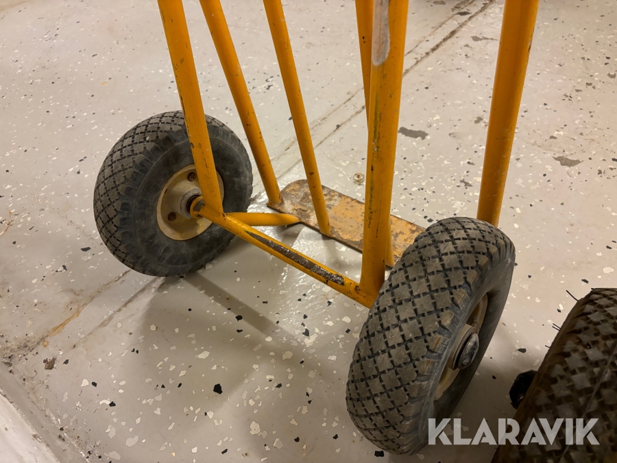 Pirror, Stockholm, Klaravik auktioner
