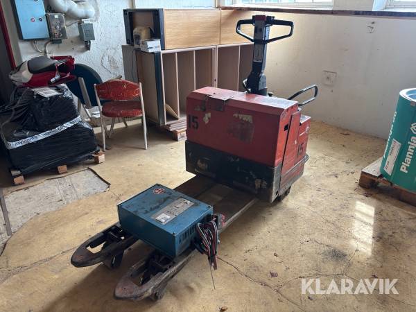 Ståtruck låglyftare BT LT 2200-8 / 11