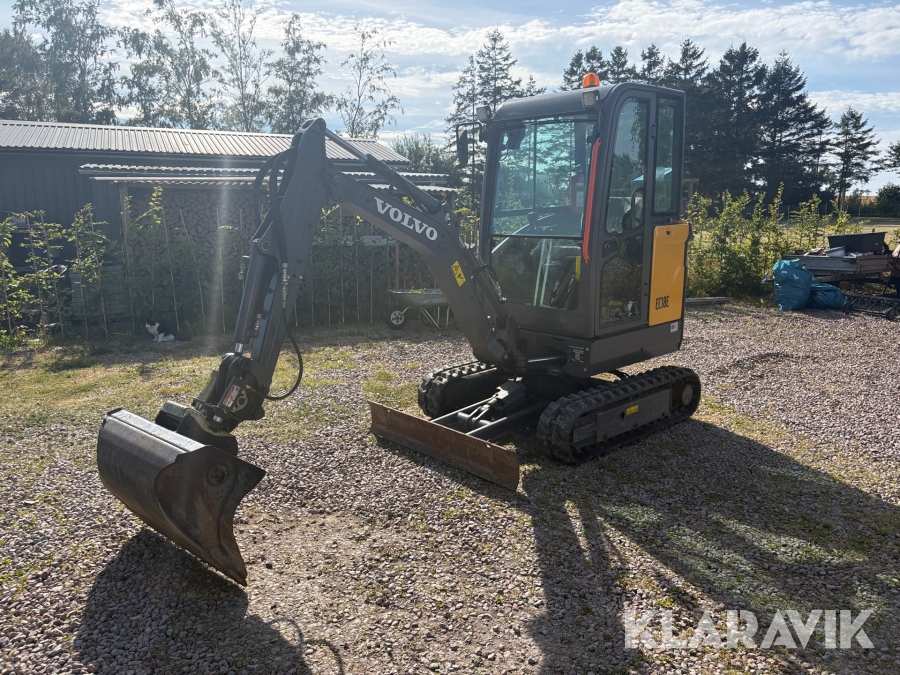 Grävmaskin Volvo EC18E med 3 st redskap