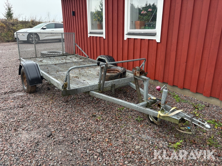 Maskinsläp TK Trailern med tipp