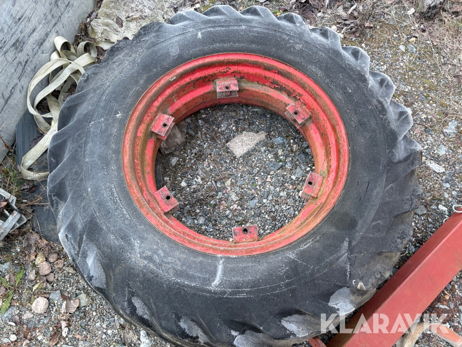 Hjul  16.9-30Goodyear Industrial Sure Grip Tractor 1st