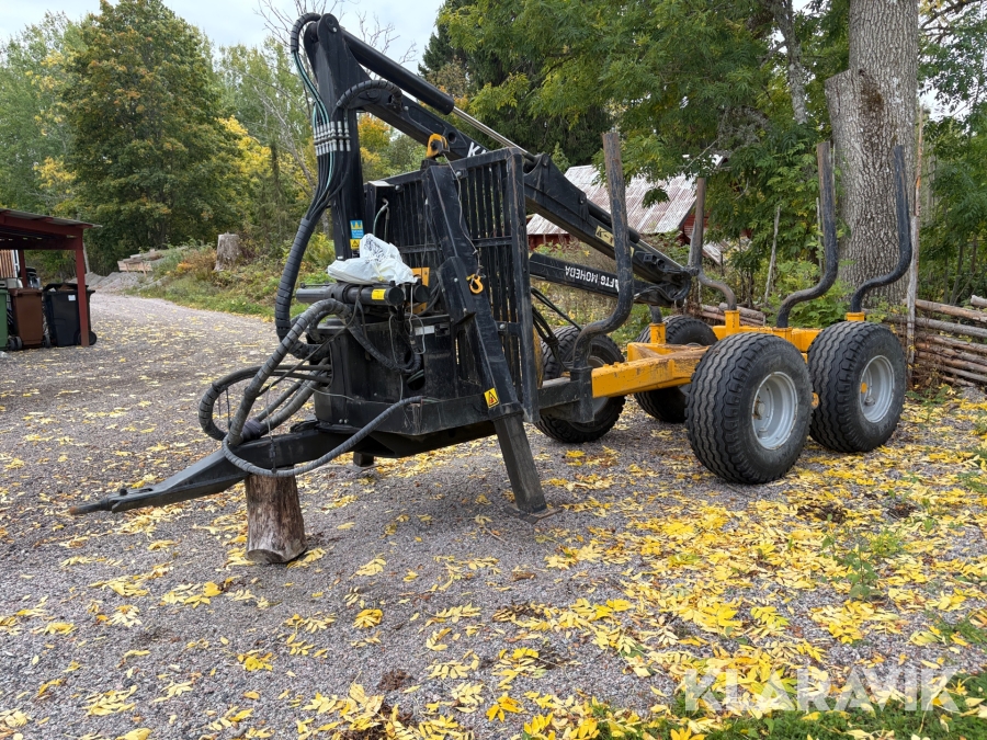 Skogsvagn FTG Moheda M101 med kran K41T