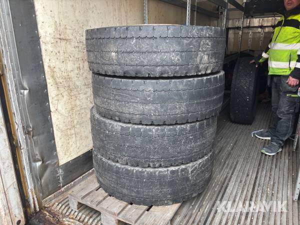 Lastbilsdäck 295/80R22,5 4 st