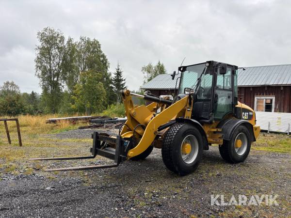 Hjullastare CAT 908H med redskap