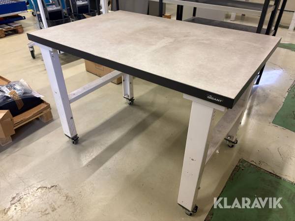 Arbetsbänk Gigant på hjul