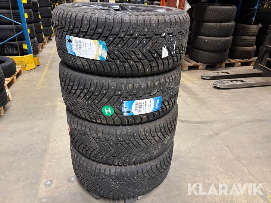 Vinterdäck med fälg Nokian Hakkapeliitta 4 st