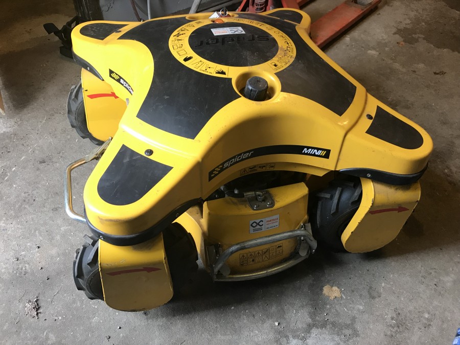 Klaravik Auktioner | Robotklippare Spider mini II