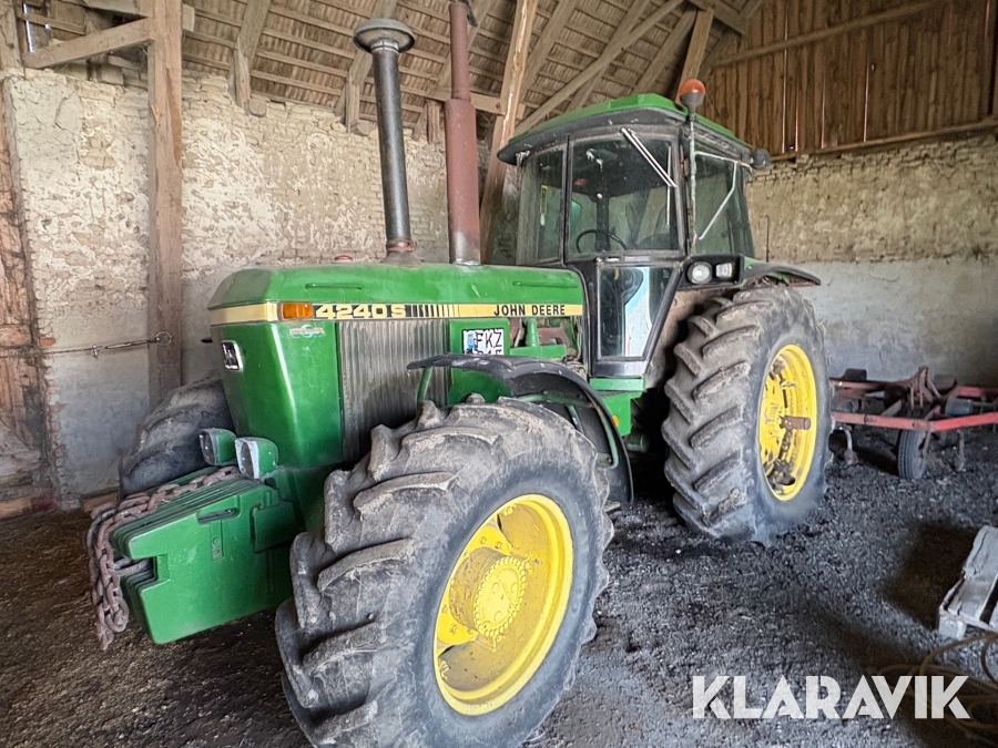 Veterantraktor John Deere 4240S