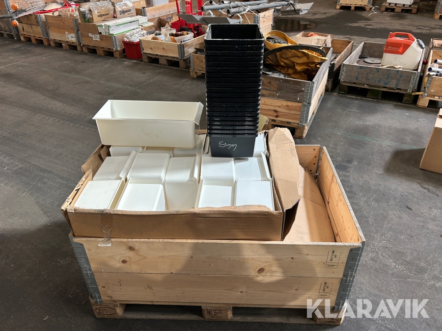 Plastlådor Ikea 35 st