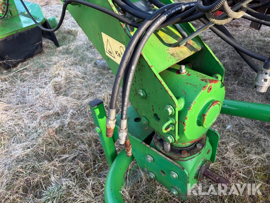 Slåtterkross John Deere 1365