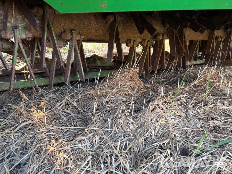 Slåtterkross John Deere 1365