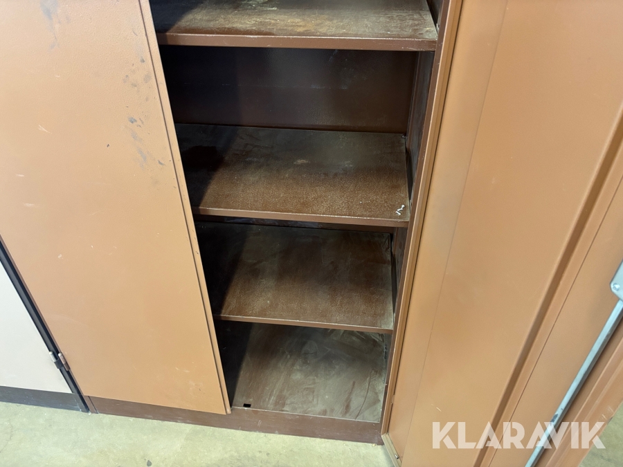 Plåtskåp 3st