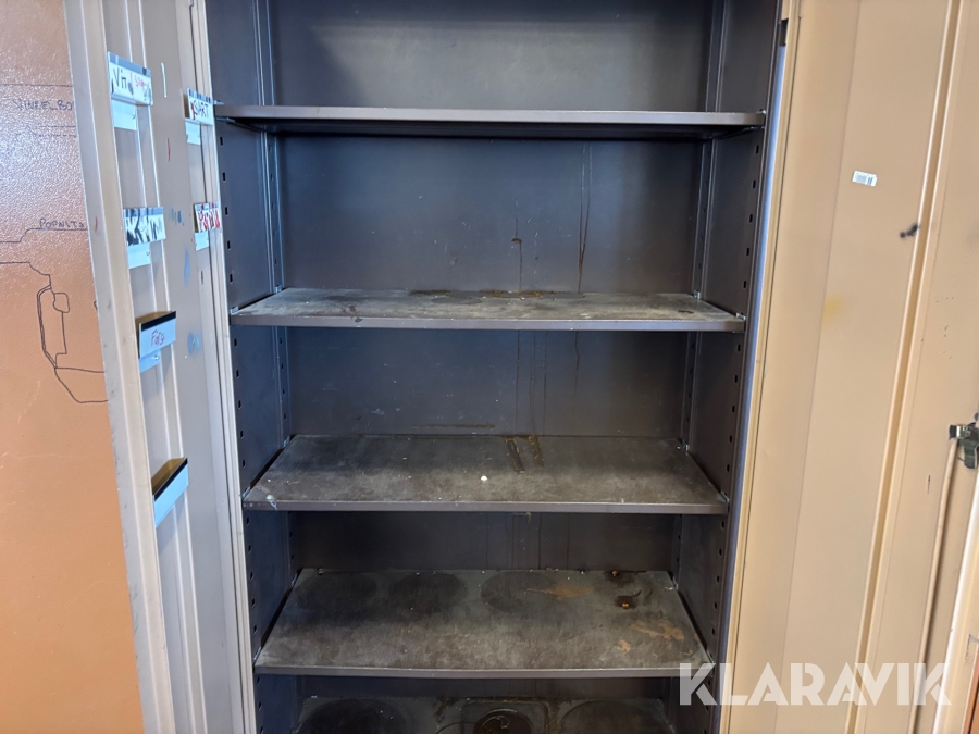 Plåtskåp 3st
