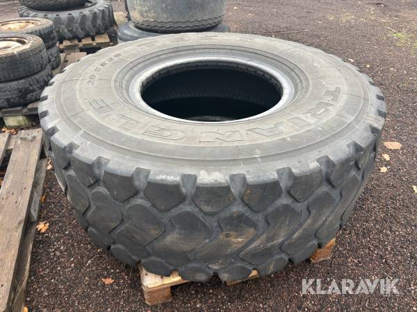 Entreprenaddäck Triangle 20.5R25 1 st